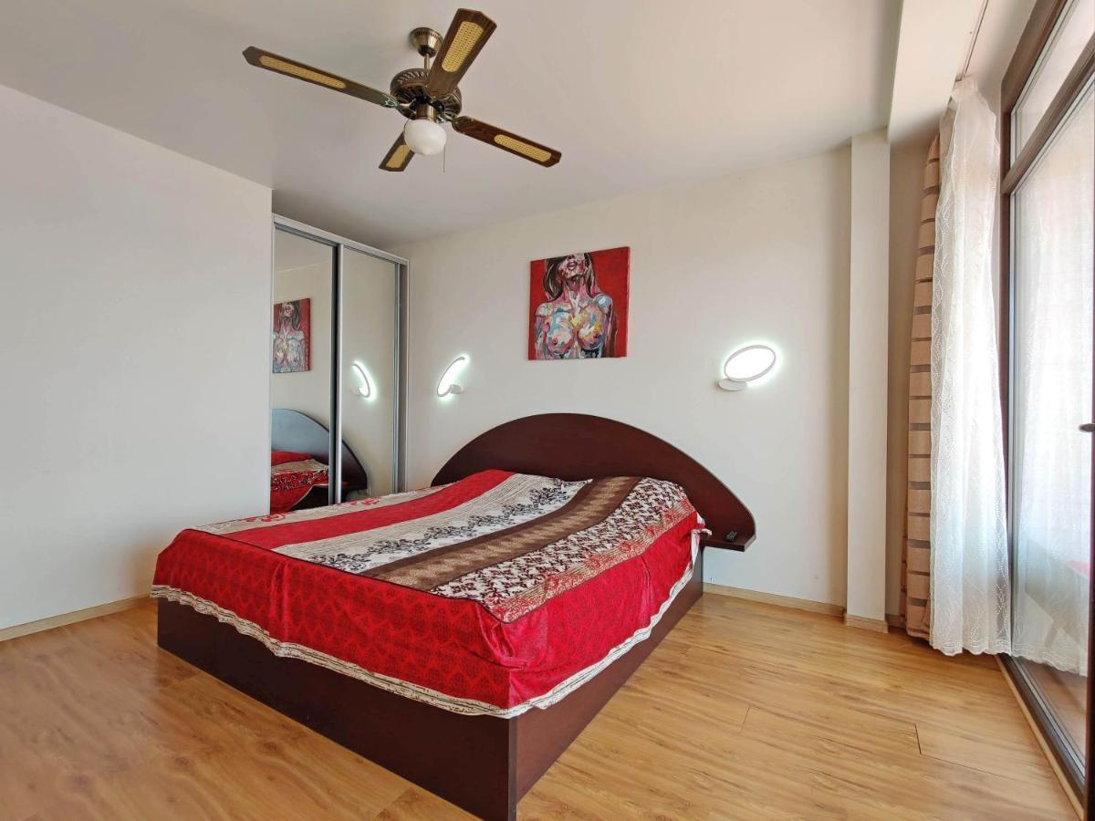 Vip Apartments Sovinion Odessa Extérieur photo