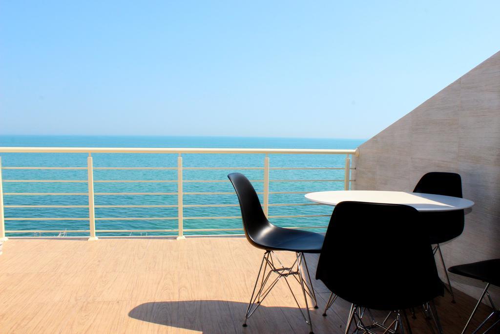 Vip Apartments Sovinion Odessa Extérieur photo